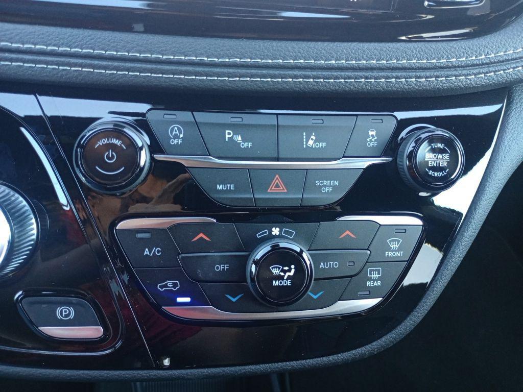 new 2026 Chrysler Pacifica car, priced at $35,283