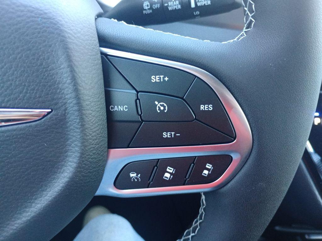new 2026 Chrysler Pacifica car, priced at $35,283