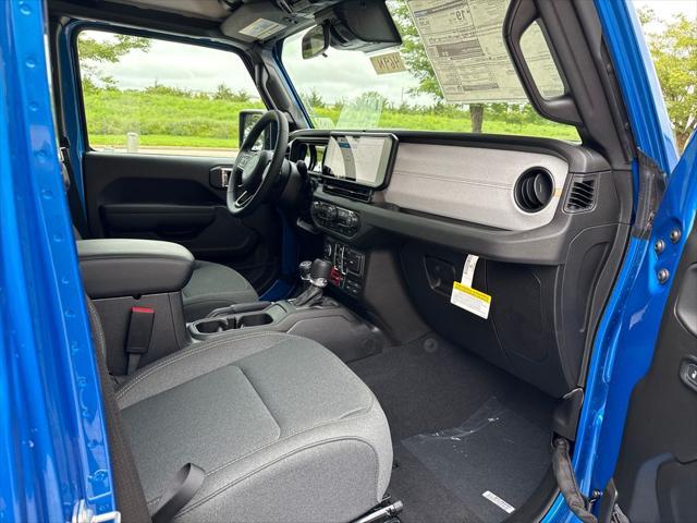 new 2025 Jeep Gladiator car, priced at $41,157