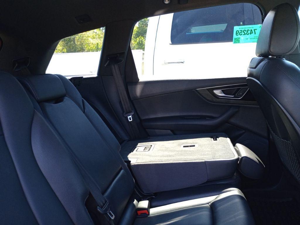 used 2019 Audi Q7 car, priced at $17,500