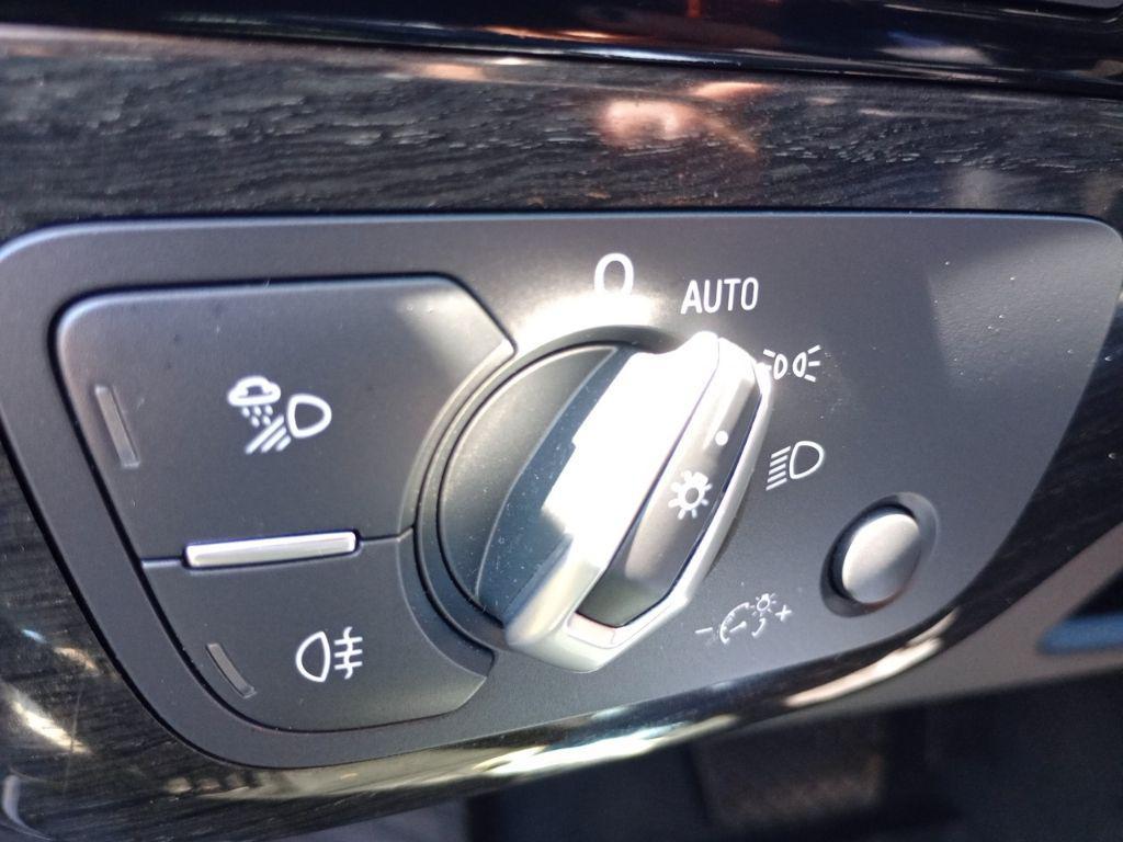 used 2019 Audi Q7 car, priced at $17,500