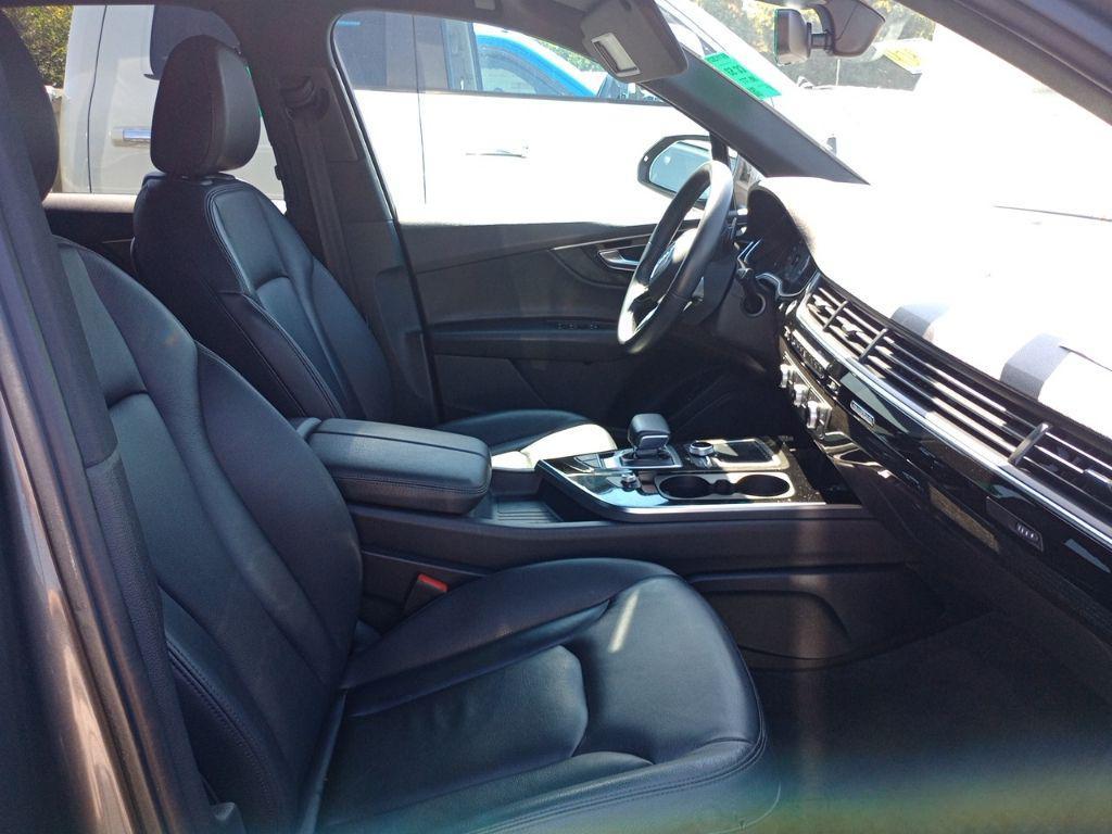 used 2019 Audi Q7 car, priced at $17,500