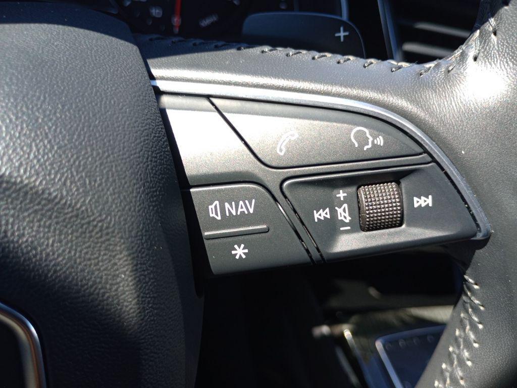 used 2019 Audi Q7 car, priced at $17,500