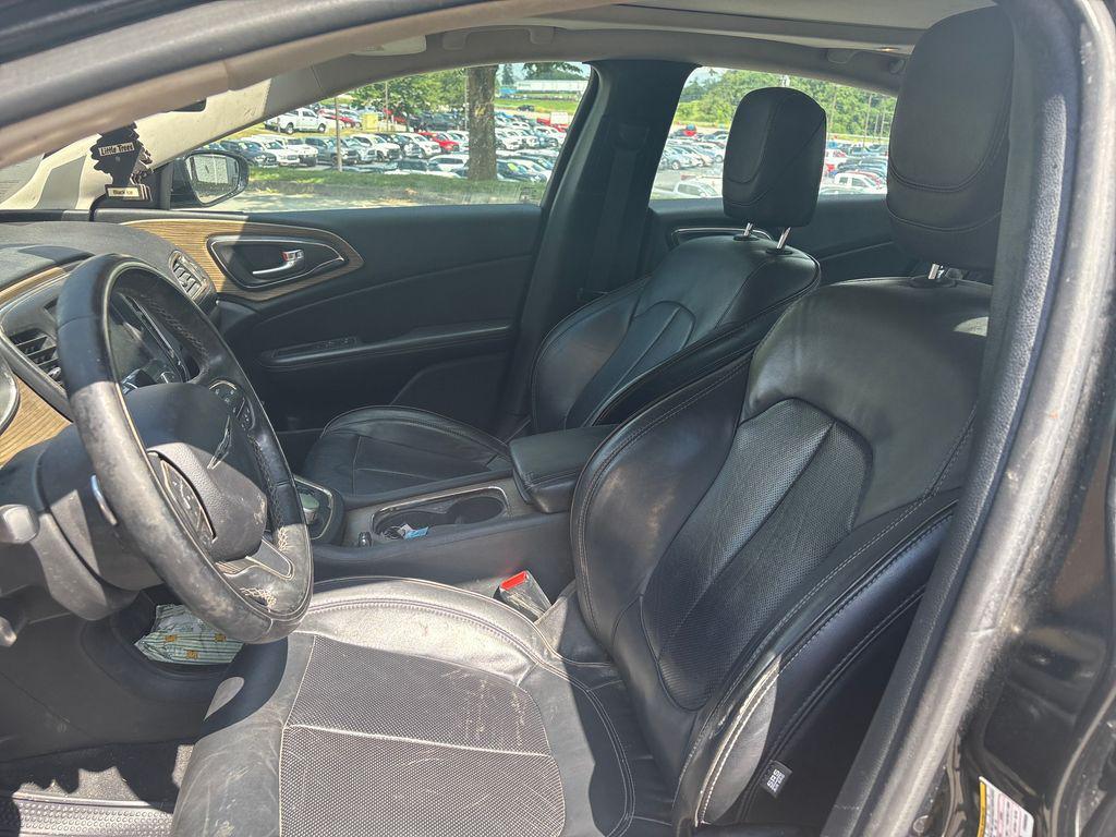 used 2015 Chrysler 200 car, priced at $3,999