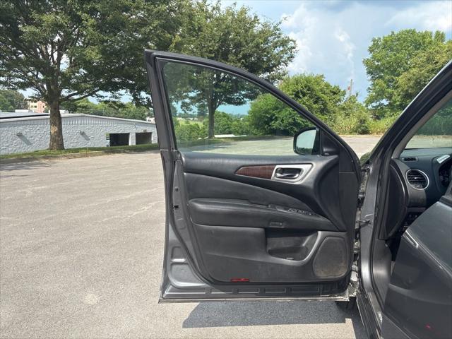 used 2015 Nissan Pathfinder car, priced at $6,984