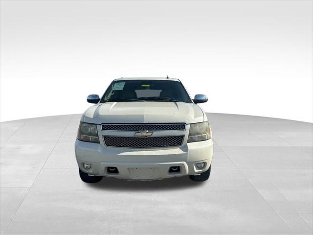 used 2008 Chevrolet Suburban car, priced at $5,000