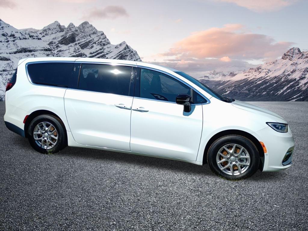 new 2026 Chrysler Pacifica car, priced at $37,283