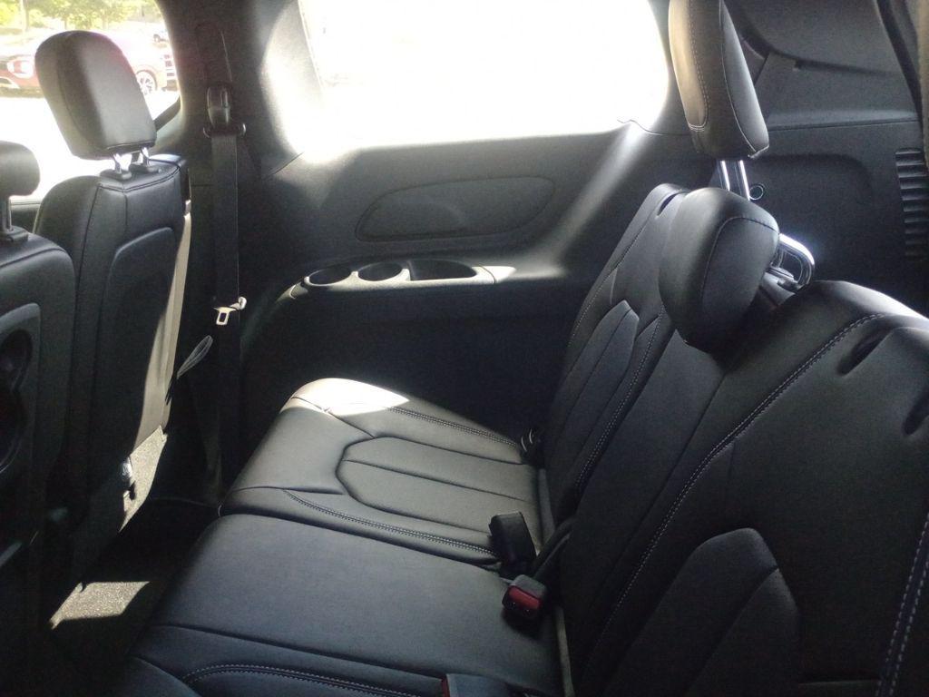 new 2026 Chrysler Pacifica car, priced at $40,000