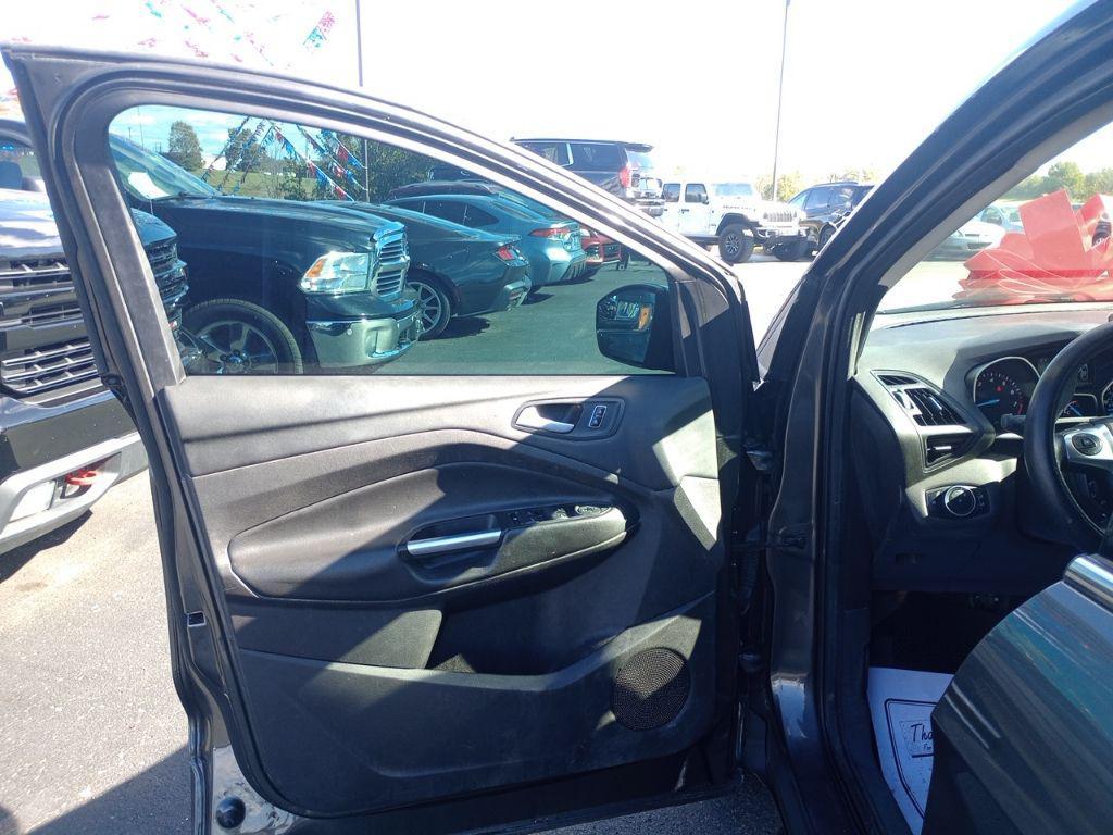 used 2015 Ford Escape car, priced at $7,999