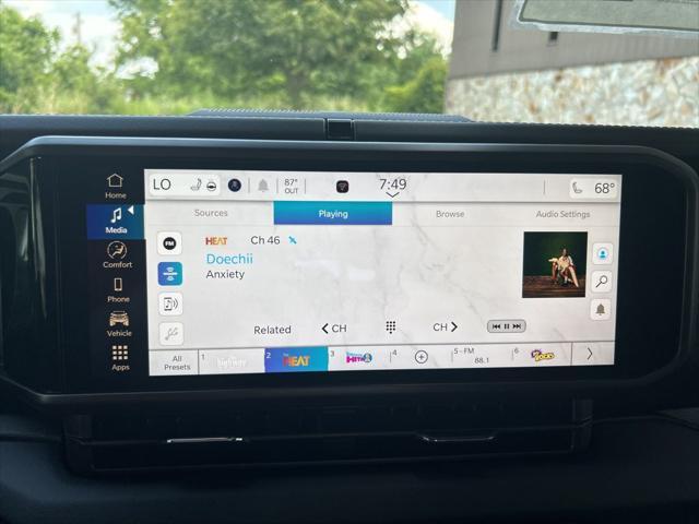 new 2025 Jeep Gladiator car, priced at $40,223