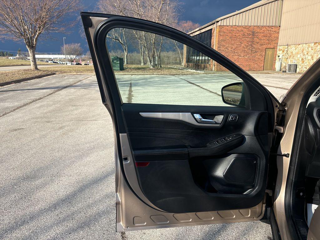 used 2021 Ford Escape car, priced at $18,999