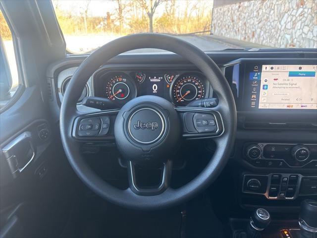 new 2025 Jeep Gladiator car, priced at $37,683
