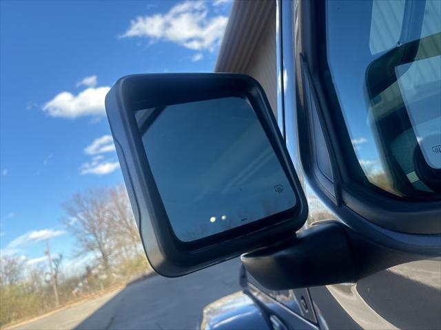 new 2025 Jeep Gladiator car, priced at $37,683