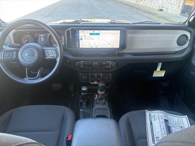 new 2025 Jeep Gladiator car, priced at $37,683