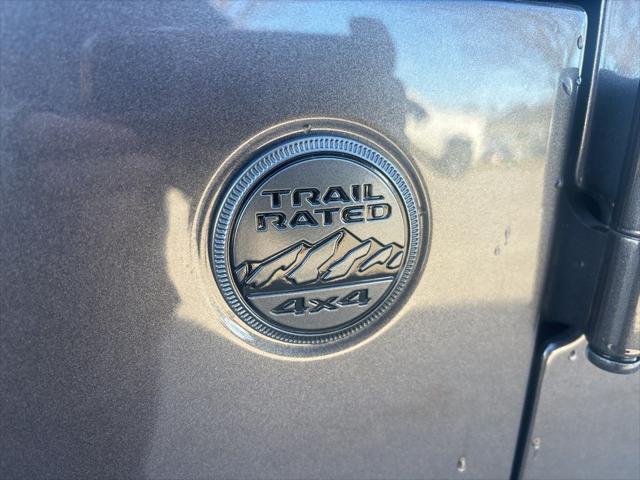 new 2025 Jeep Gladiator car, priced at $37,683