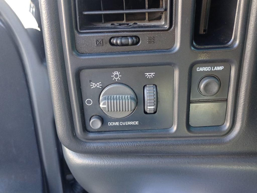 used 2000 Chevrolet Silverado 1500 car, priced at $3,999