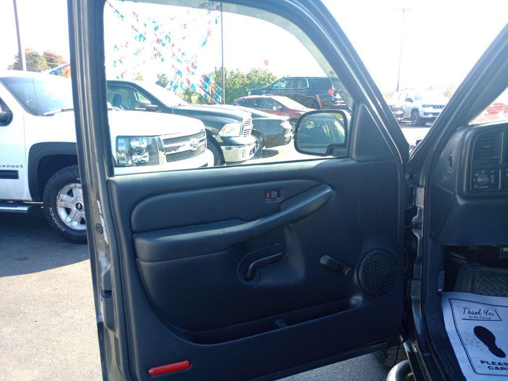 used 2000 Chevrolet Silverado 1500 car, priced at $3,999