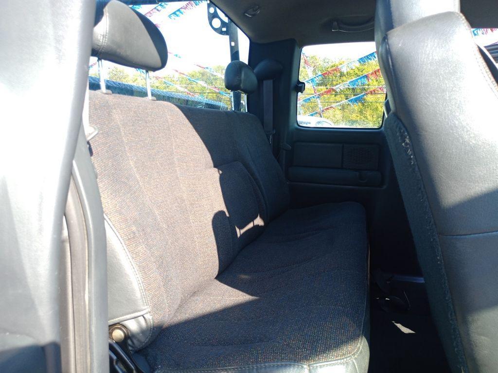 used 2000 Chevrolet Silverado 1500 car, priced at $3,999