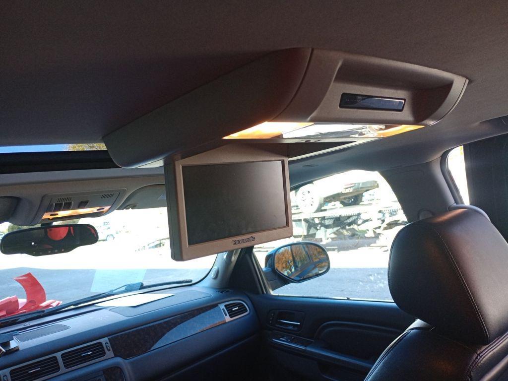 used 2011 GMC Yukon XL car, priced at $5,400