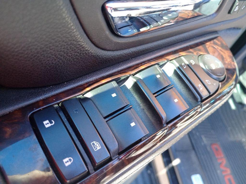 used 2011 GMC Yukon XL car, priced at $5,400