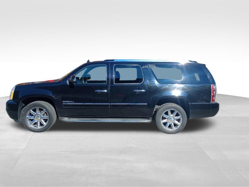 used 2011 GMC Yukon XL car, priced at $5,400