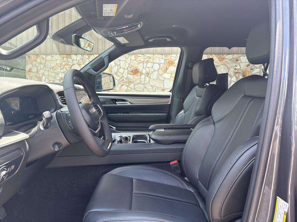 new 2025 Jeep Wagoneer car, priced at $68,560