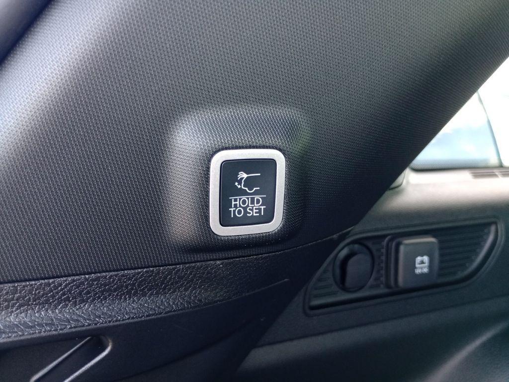 new 2025 Jeep Grand Cherokee car, priced at $48,205