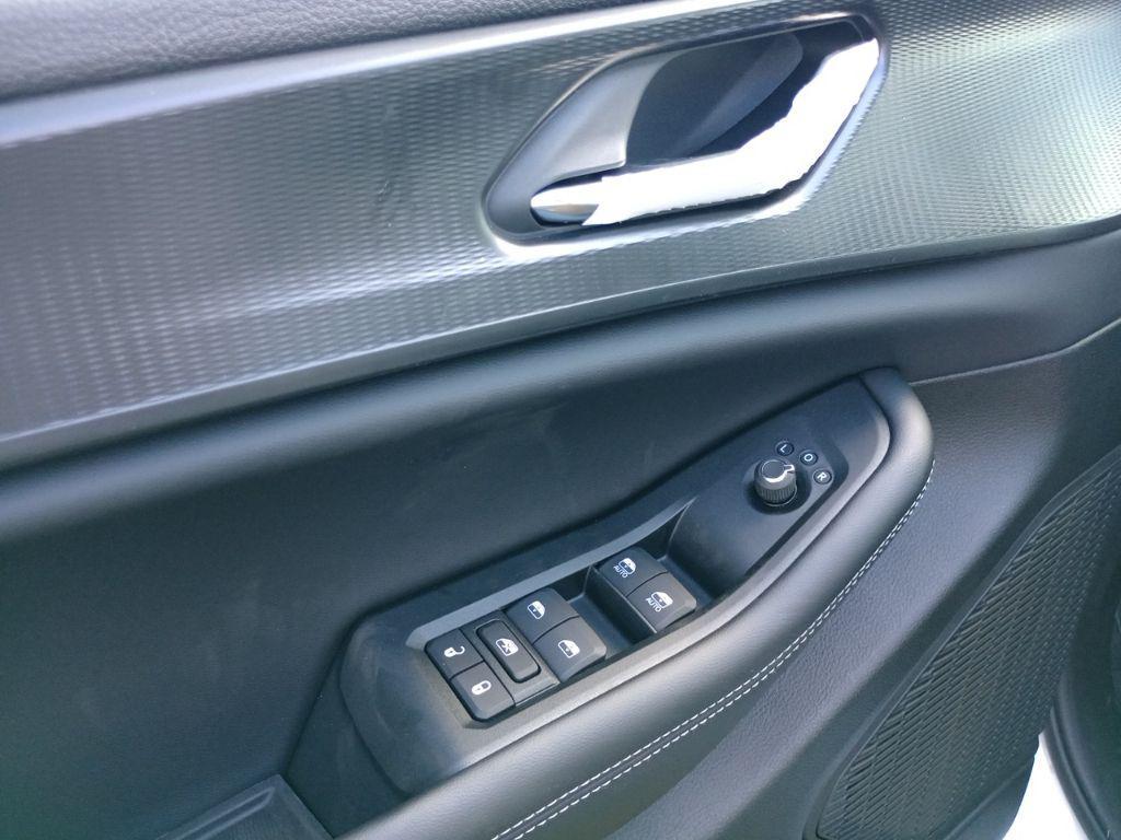 new 2025 Jeep Grand Cherokee car, priced at $48,205