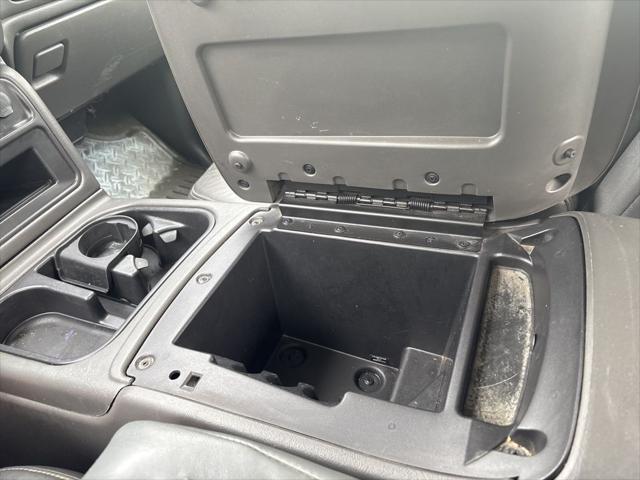 used 2005 Chevrolet Silverado 2500 car, priced at $6,000