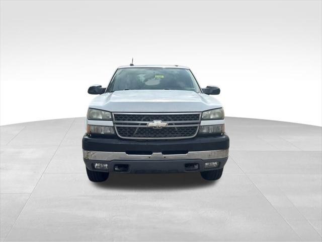 used 2005 Chevrolet Silverado 2500 car, priced at $6,000