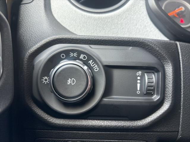 new 2025 Jeep Wrangler car, priced at $36,727