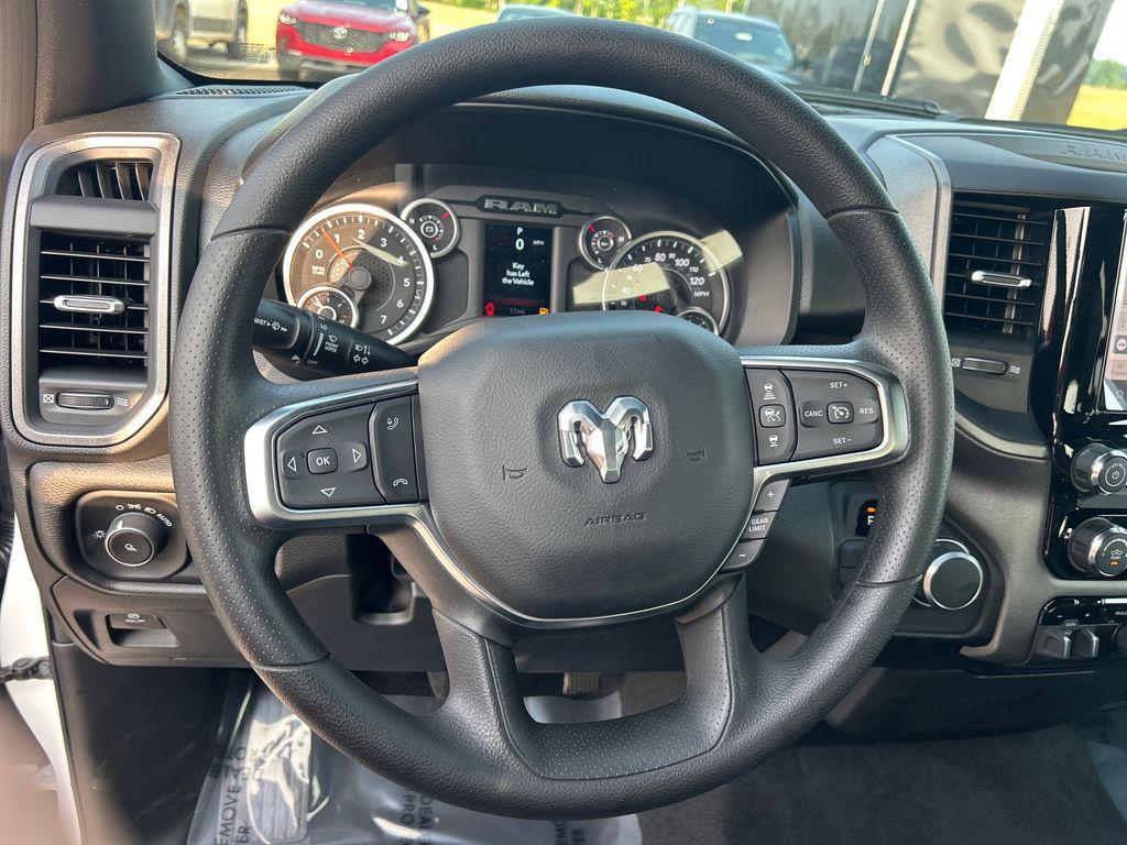 new 2025 Ram 1500 car, priced at $45,995