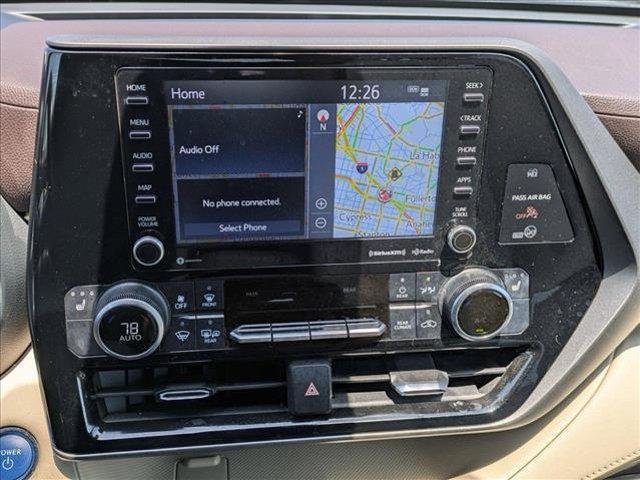 used 2022 Toyota Highlander Hybrid car, priced at $35,500