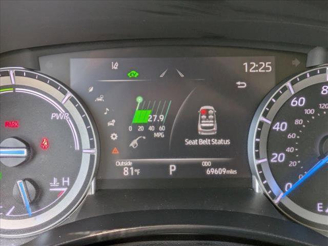 used 2022 Toyota Highlander Hybrid car, priced at $35,500