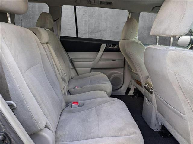 used 2013 Toyota Highlander car, priced at $14,995