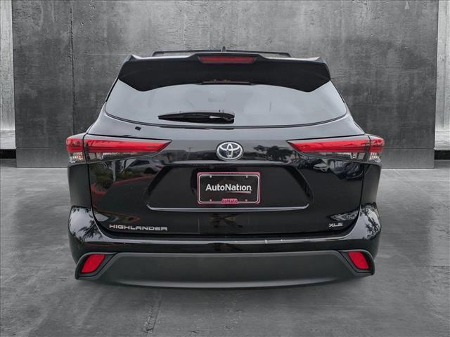 used 2022 Toyota Highlander car, priced at $36,000