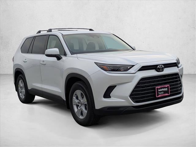 new 2026 Toyota Highlander car, priced at $44,030