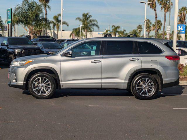 used 2017 Toyota Highlander car, priced at $26,995