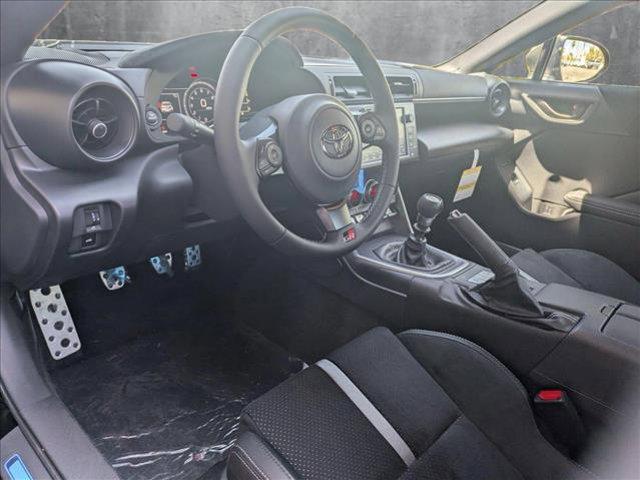 new 2025 Toyota GR86 car