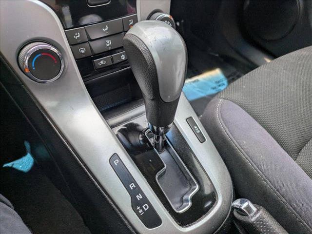 used 2015 Chevrolet Cruze car, priced at $5,500