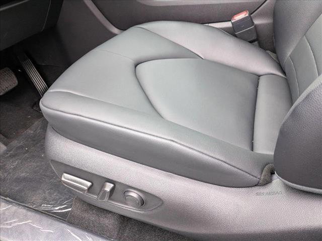 new 2025 Toyota Highlander Hybrid car, priced at $51,549