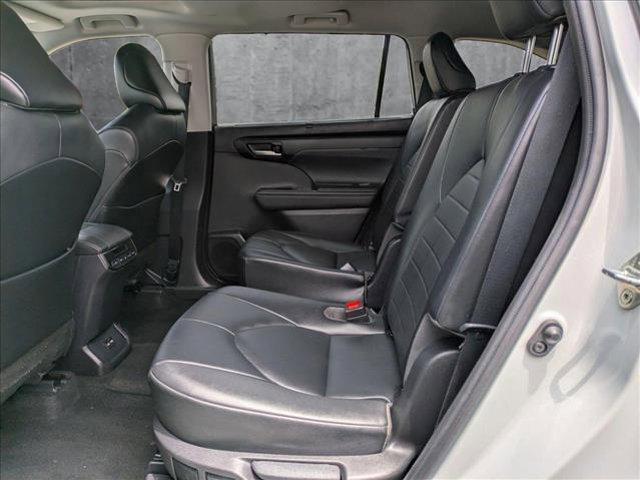 used 2021 Toyota Highlander Hybrid car, priced at $37,500