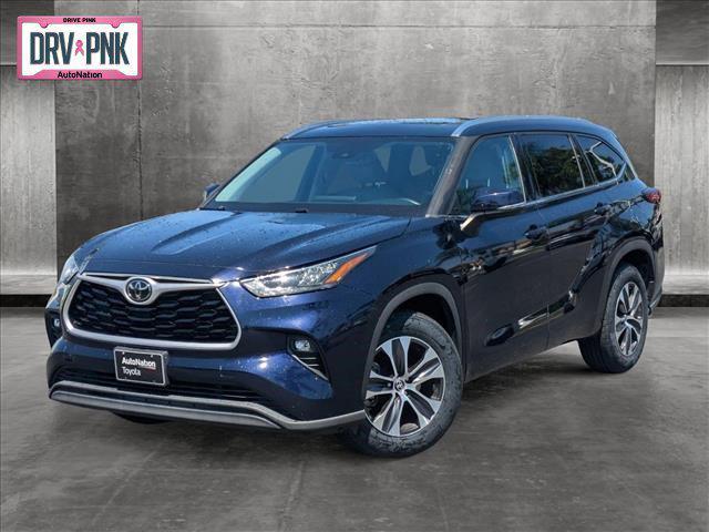 used 2020 Toyota Highlander car, priced at $34,495