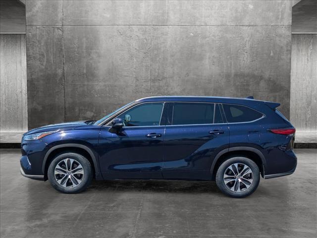 used 2020 Toyota Highlander car, priced at $34,495