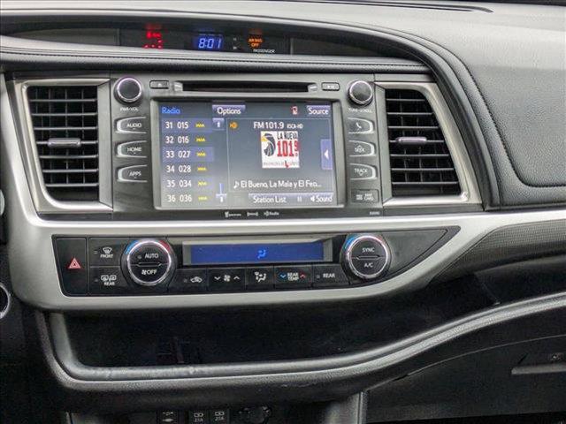 used 2019 Toyota Highlander car, priced at $27,500
