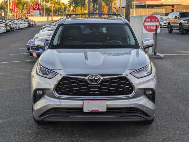 used 2020 Toyota Highlander car, priced at $35,888