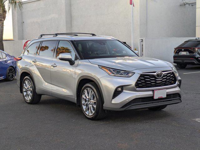 used 2020 Toyota Highlander car, priced at $35,888