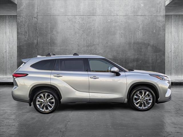 used 2020 Toyota Highlander car, priced at $34,995