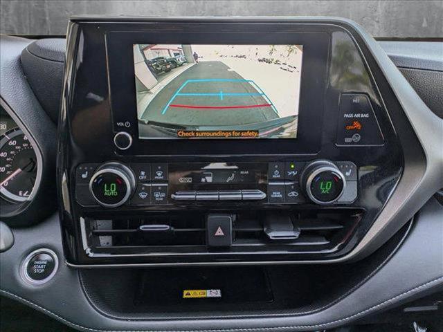 used 2024 Toyota Highlander car, priced at $40,500