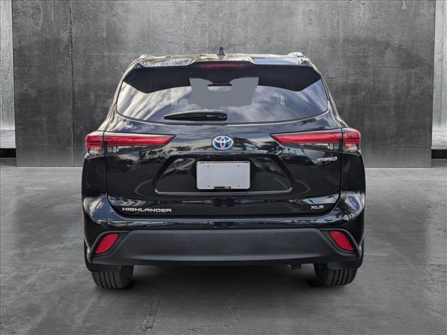 used 2022 Toyota Highlander Hybrid car, priced at $38,521